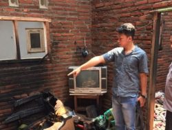 Rumah di Desa Legokclile Pekalongan Terbakar Akibat Konsleting Listrik