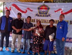 DPC HNSI Batang Salurkan Beras Paceklik Nelayan