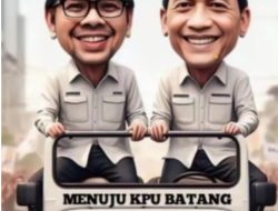 Keren , M Faiz Kurniawan dan Suyono Daftar ke KPUD Kabupaten Batang