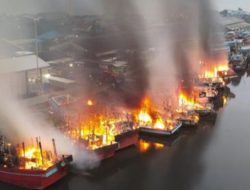 12 Kapal Perikanan Terbakar di Pelabuhan Pekalongan, Kapolres; Hingga Saat Ini Tidak Ada Korban Jiwa