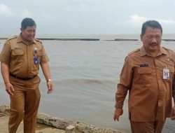 Muara Sungai Sambong Dikeruk demi Kelancaran Kapal dan Cegah Banjir