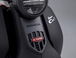 Honda Super Cub C125 Model 2026 Meluncur, Tampil Lebih Dewasa dengan Sentuhan Premium