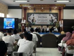 Momen Idul Fitri 1447 , SMKM 1 Warungasem Undang Guru Pendiri