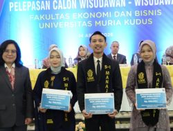 Sebanyak 254 Calon Wisudawan FEB UMK Gelar Pelepasan