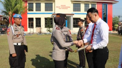 5 Anggota Polresta Batang Dapat Penghargaan Spesial!