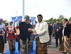 Bupati Faiz Bawa Batang Masuk Top 10 IDSD Jateng, Data Dimanfaatkan untuk Kebijakan Strategis