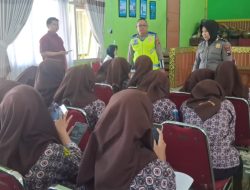 68 Pelajar MAN Pekalongan Dapat Edukasi Paham AI dan Tertib Lalu Lintas